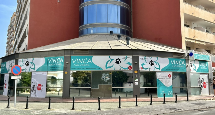 Fachada de la clínica